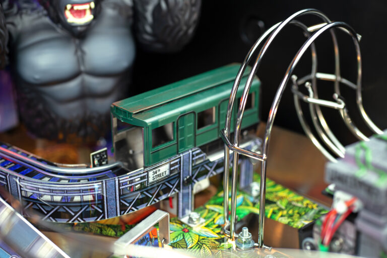 Stern Flipper King Kong: Myth of Terror Island Premium – Bild 7